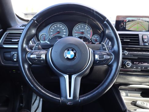 Used 2016 BMW M4 Competition image 19