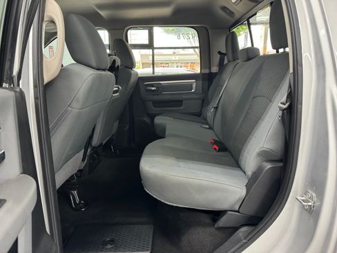 Used 2017 RAM 2500 SLT image 10