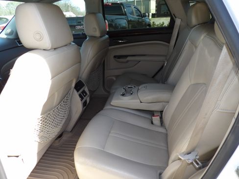 Used 2012 Cadillac SRX Luxury image 16