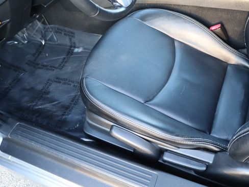 Used 2012 MAZDA MX-5 Miata Grand Touring image 19