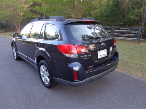 Used 2012 Subaru Outback 2.5i AWD/4WD image 4