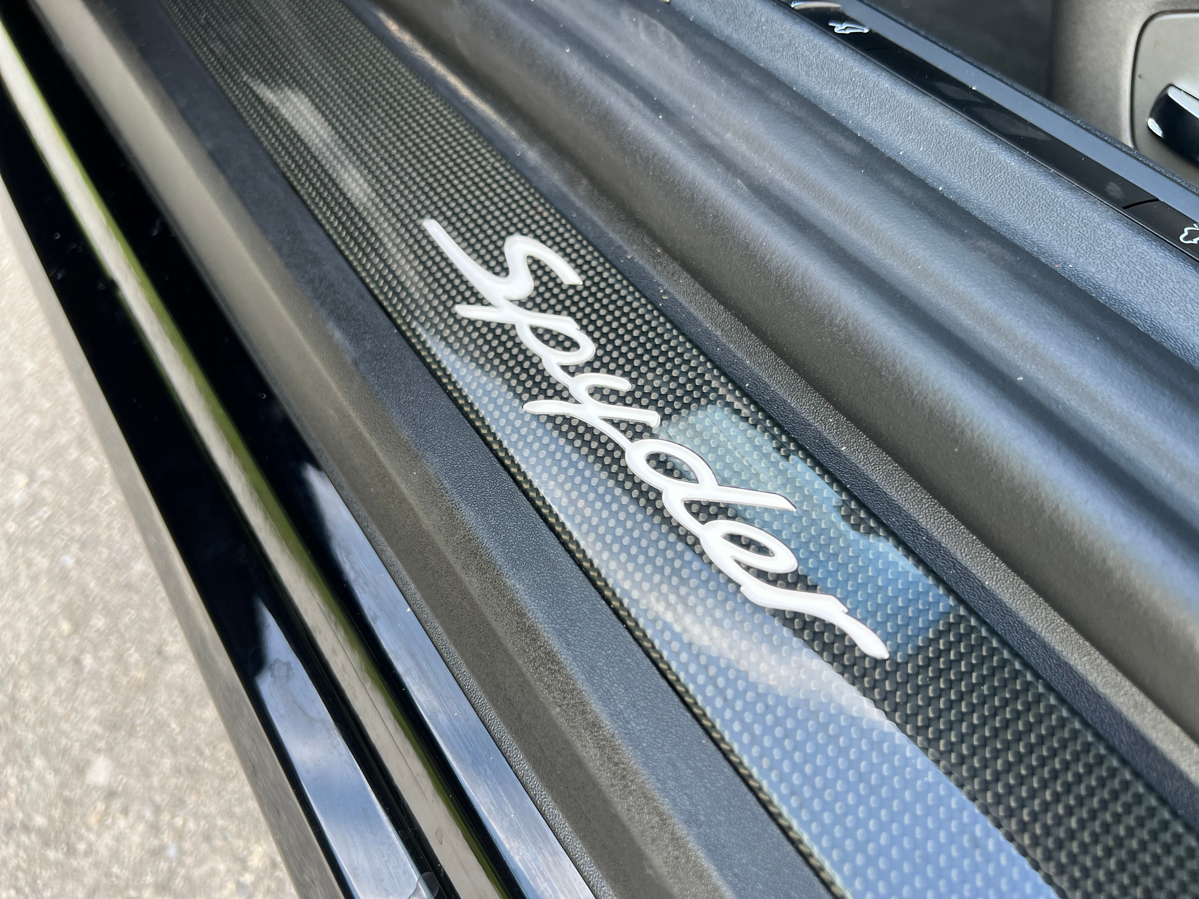 Used 2021 Porsche 718 Boxster Spyder RWD image 33