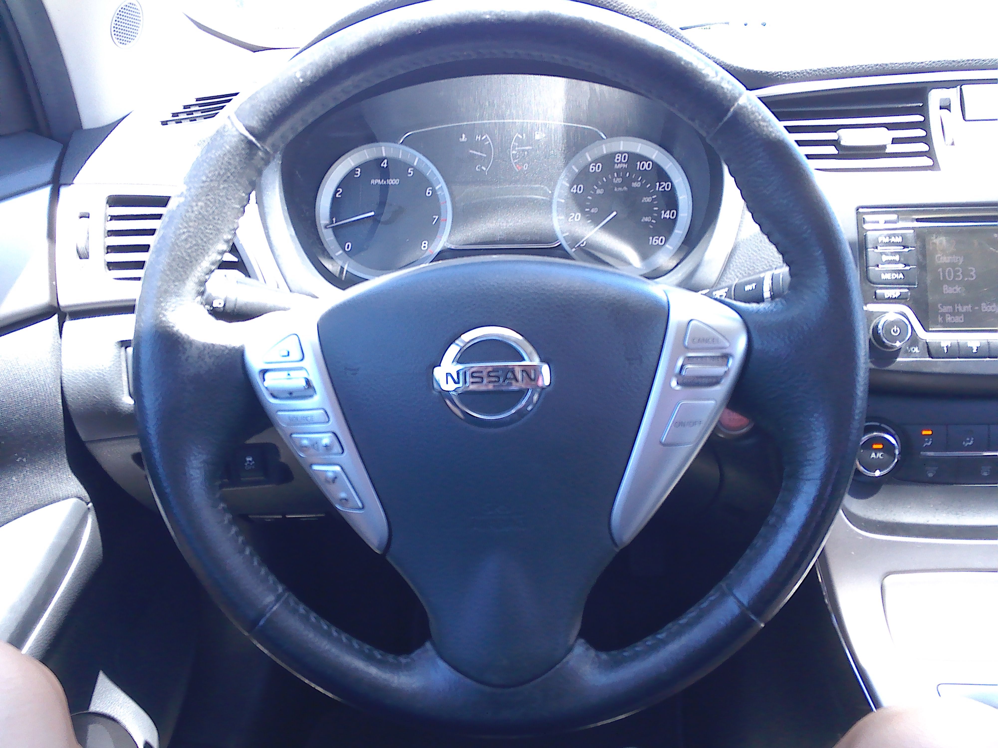 Used 2015 Nissan Sentra SV FWD image 26