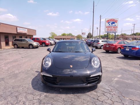 Used 2014 Porsche 911 Carrera 4S image 5