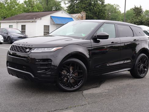 Used 2022 Land Rover Range Rover Evoque R-Dynamic S image 3