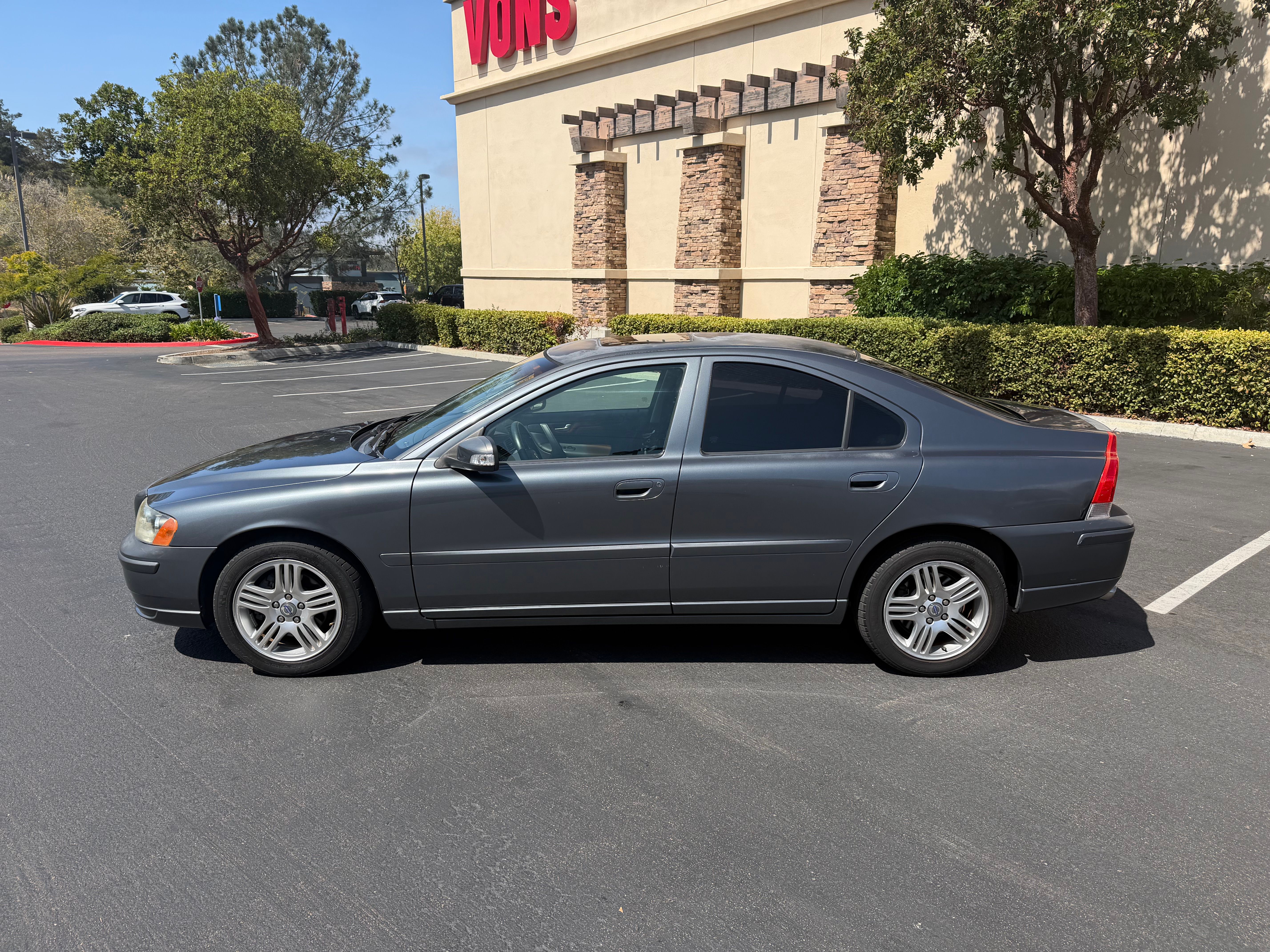 Used 2009 Volvo S60 2.5T FWD image 4