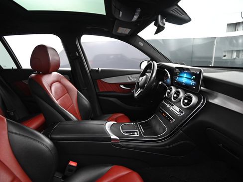 Used 2020 Mercedes-Benz GLC 300 image 44