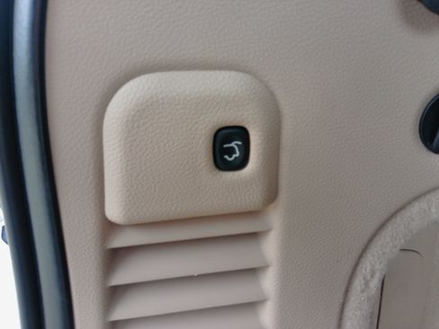 Used 2014 Jeep Grand Cherokee Overland image 35