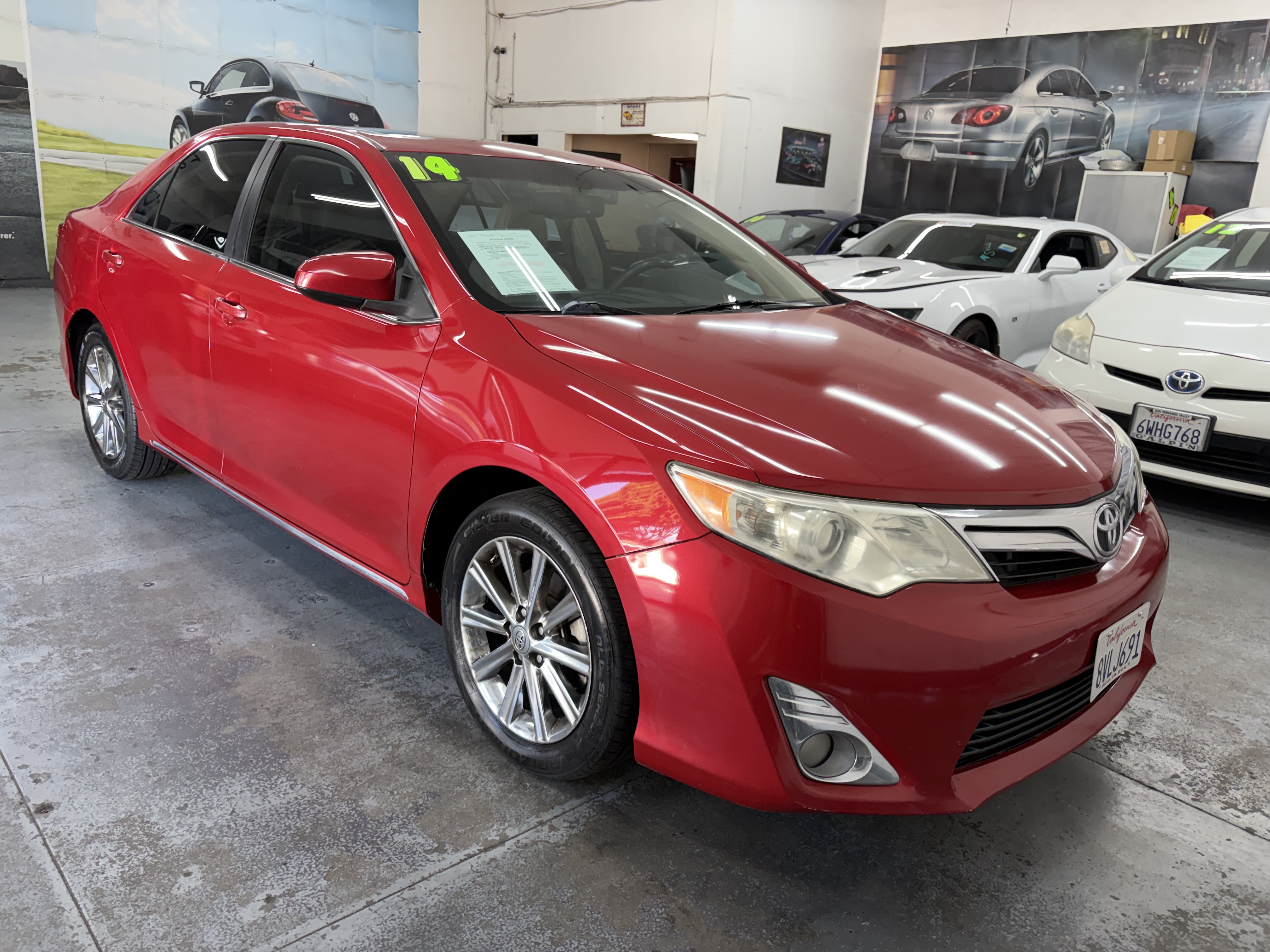 Used 2014 Toyota Camry XLE FWD image 10