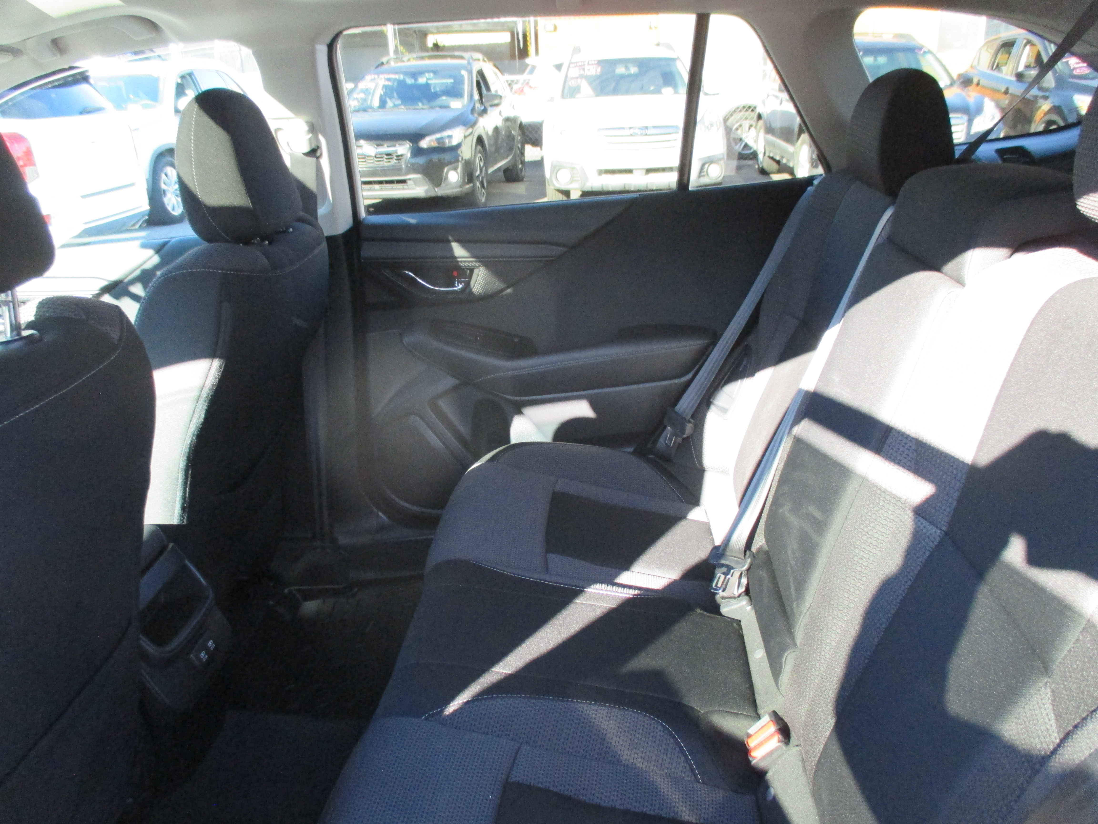 Used 2020 Subaru Outback Premium Wagon 4D AWD/4WD image 12