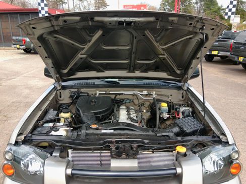 Used 2004 Nissan Frontier XE image 46