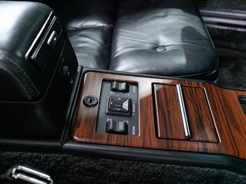 Used 1990 Lincoln Mark VII Blass image 64