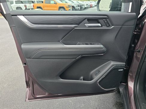 New 2026 GMC Acadia Elevation image 11