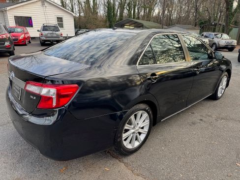 Used 2012 Toyota Camry XLE image 4