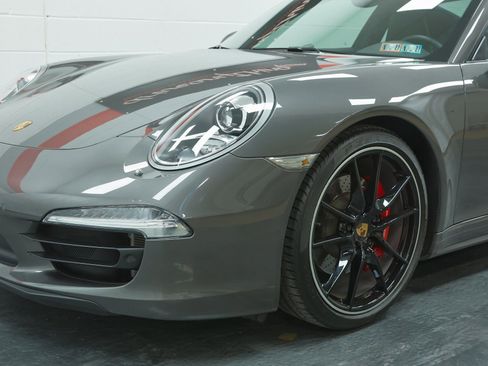 Used 2014 Porsche 911 Carrera 4S image 5