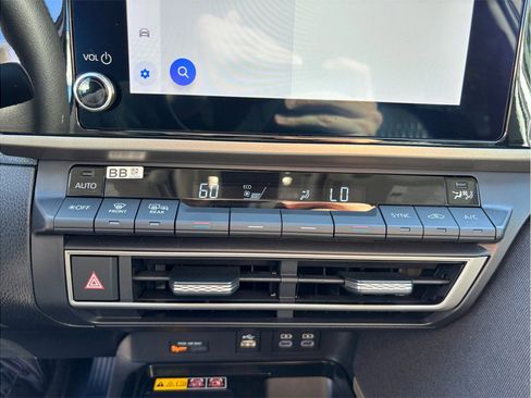 Used 2025 Toyota Camry LE image 26