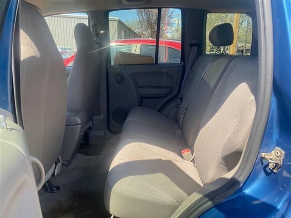 Used 2004 Jeep Liberty 4WD Sport image 6