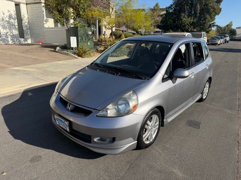 Used 2008 Honda Fit Sport image 4