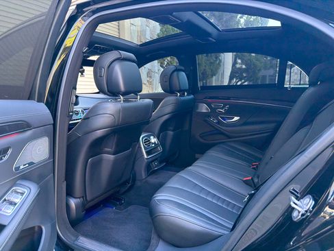 Used 2019 Mercedes-Benz S 560 Sedan image 10