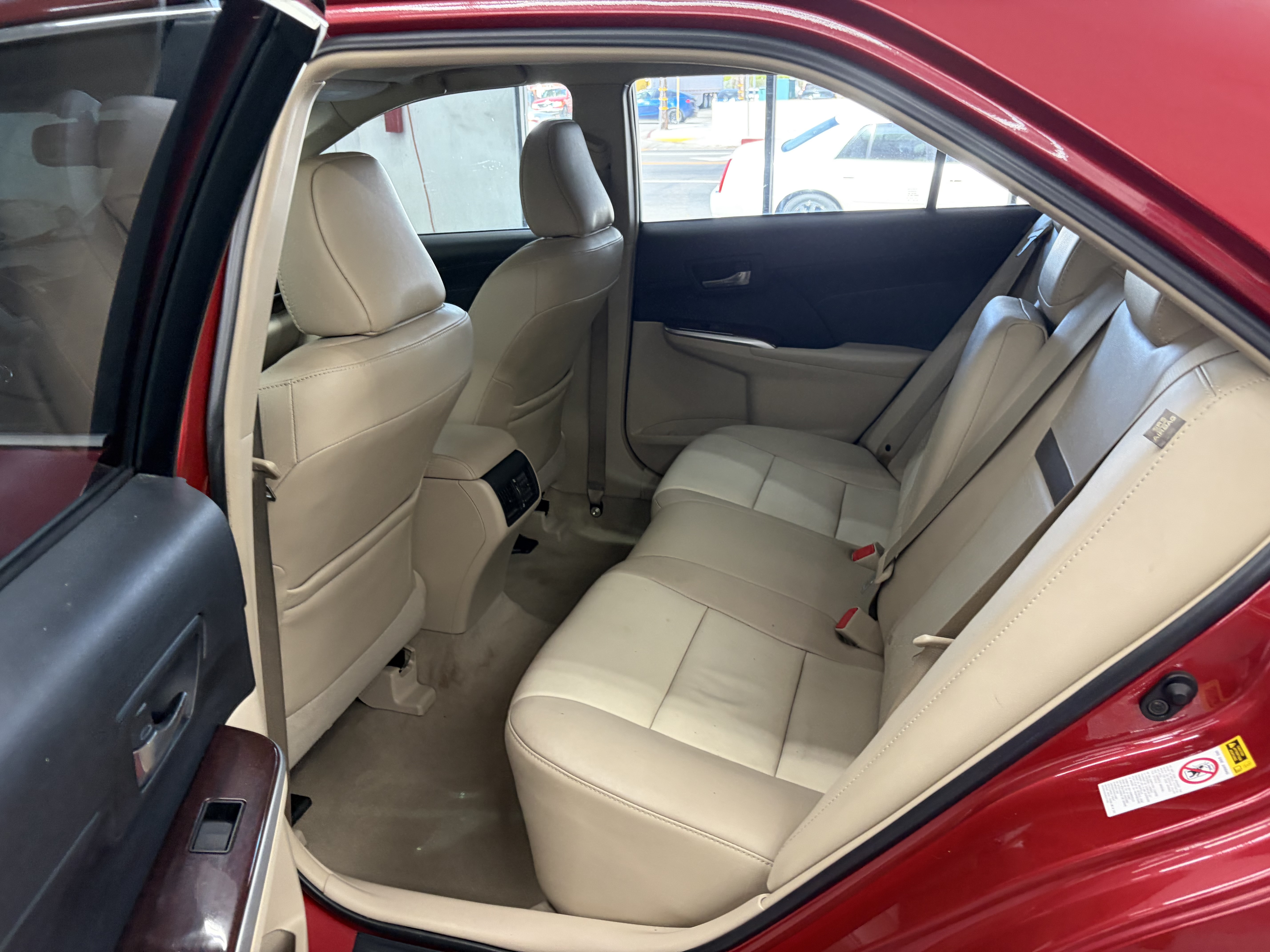 Used 2014 Toyota Camry XLE FWD image 13