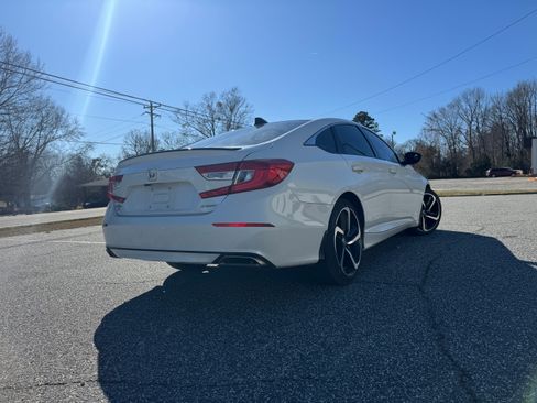 Used 2022 Honda Accord Sport image 24