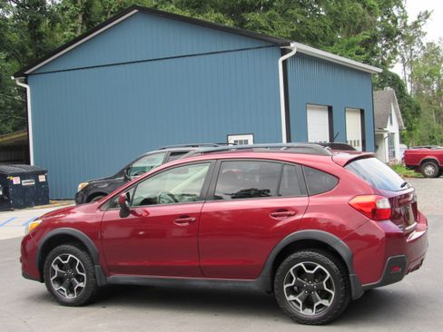 Used 2013 Subaru XV Crosstrek 2.0i Premium AWD/4WD image 5