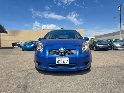 Used 2007 Toyota Yaris 2-Door Hatchback FWD image 13