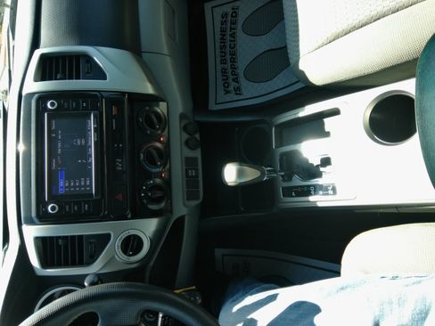 Used 2014 Toyota Tacoma SR5 image 56