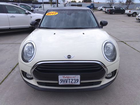 Used 2017 MINI Cooper Clubman image 5