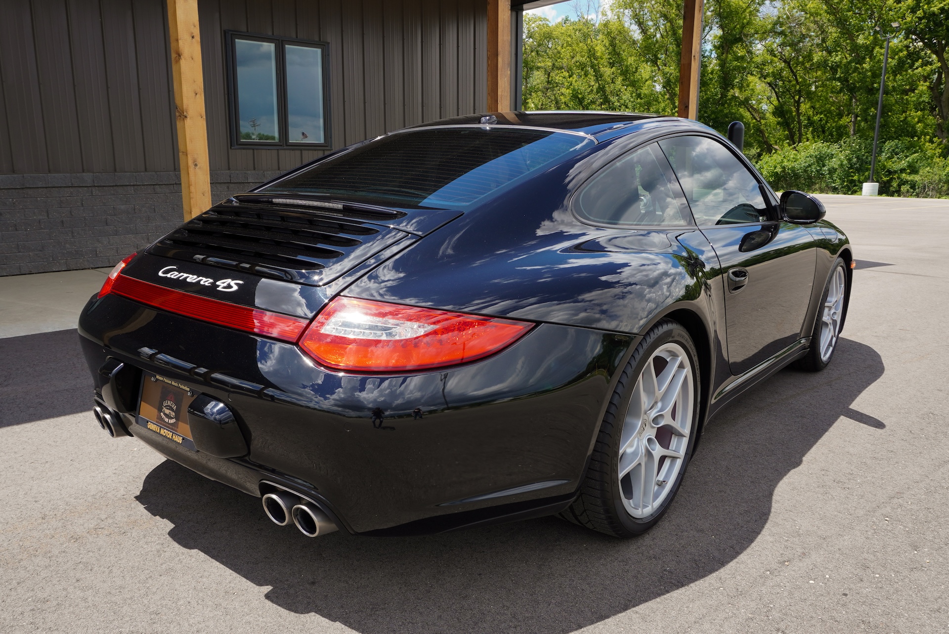 Used 2010 Porsche 911 Coupe AWD/4WD image 9