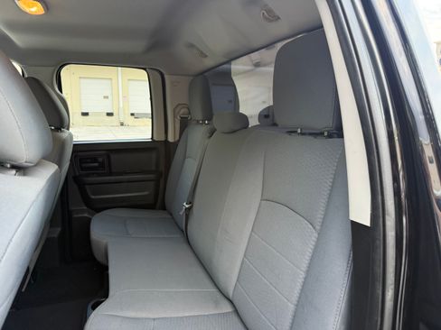 Used 2014 RAM 1500 ST RWD image 90