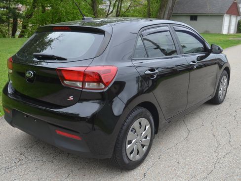 Used 2020 Kia Rio S Hatchback FWD image 5