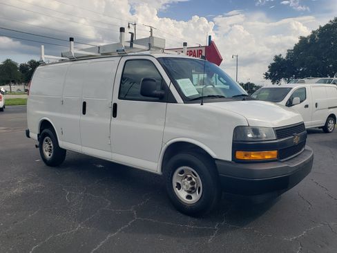 Used 2020 Chevrolet Express 2500 UNAVAIL RWD image 5