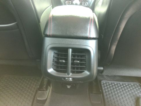 Used 2016 Jeep Cherokee 4WD Trailhawk image 36