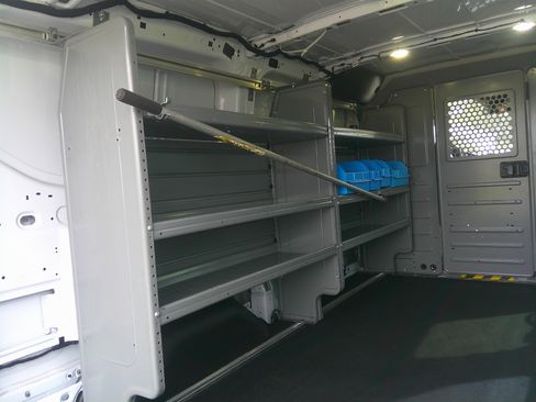 Used 2017 Ford Transit 250 XL image 7