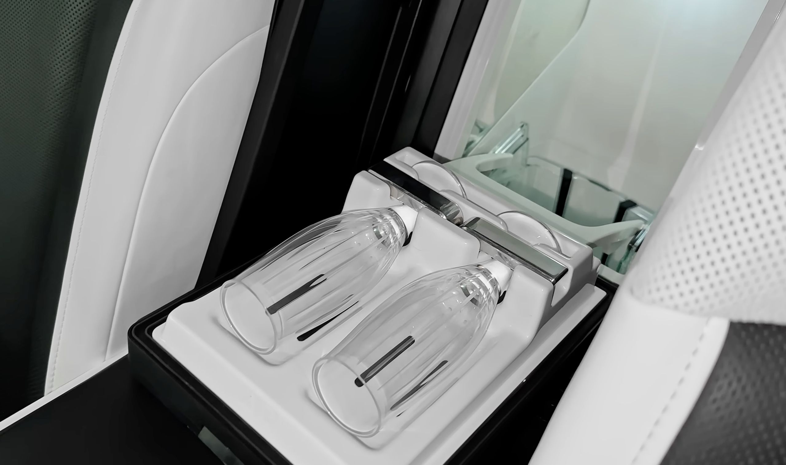 Used 2018 Rolls-Royce Phantom Sedan RWD image 8