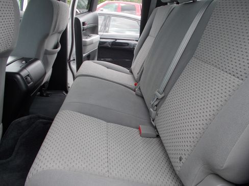 Used 2013 Toyota Tundra 4x4 Double Cab w/ SR5 & TRD image 12