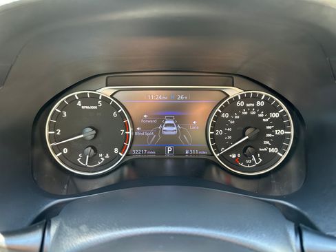 Used 2022 Nissan Altima 2.5 SV AWD image 12