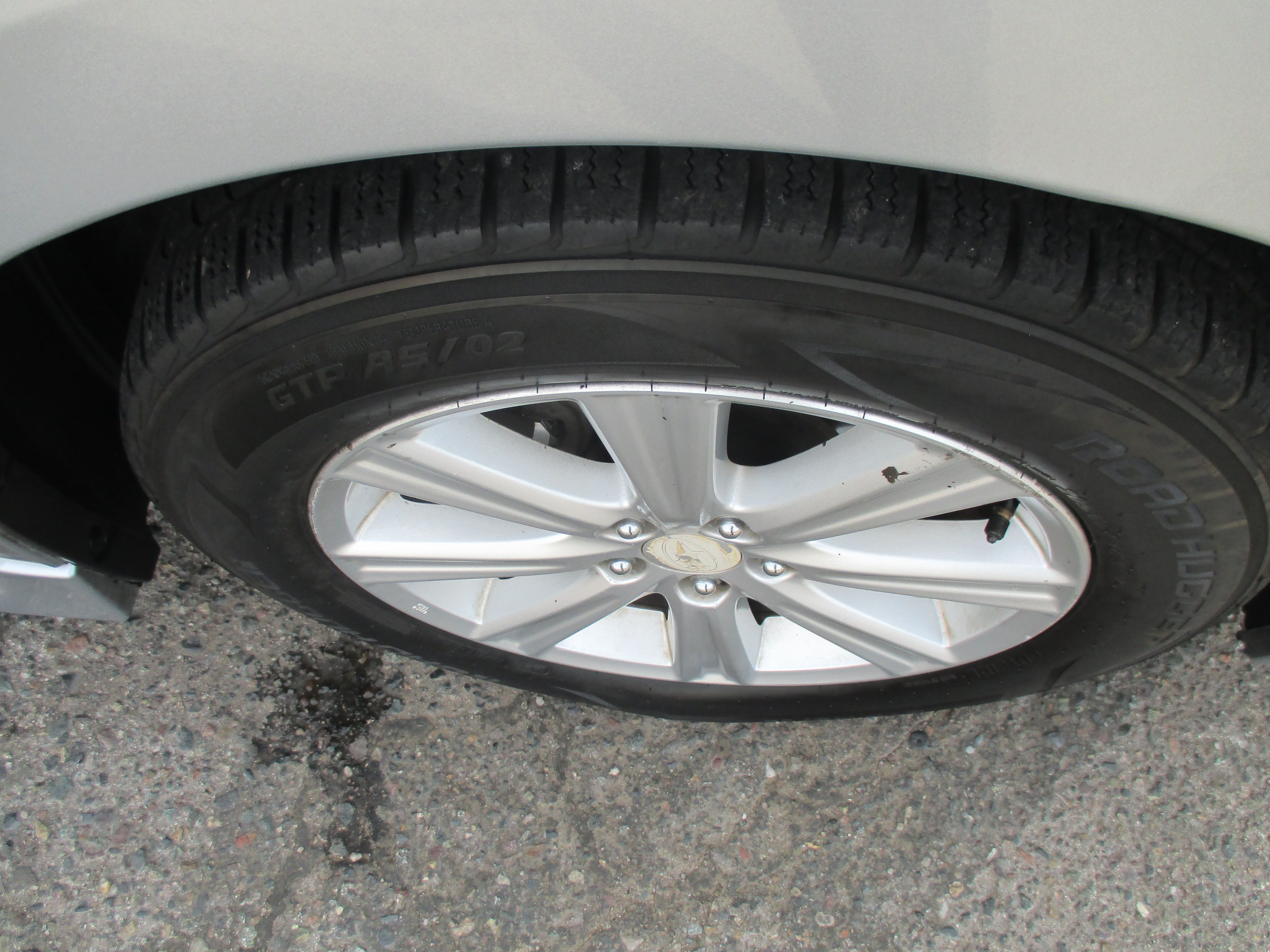 Used 2012 Subaru Legacy 2.5i Premium Sedan 4D AWD/4WD image 14