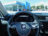 Used 2019 Volkswagen Tiguan SEL image 2