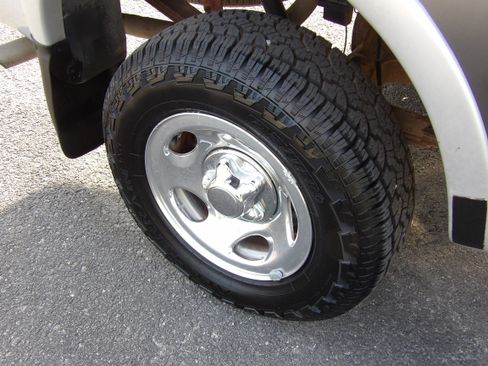 Used 2002 Ford F150 4x4 Regular Cab XLT image 15