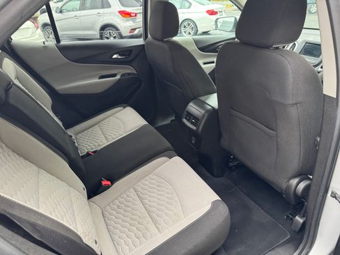 Used 2019 Chevrolet Equinox LT image 16