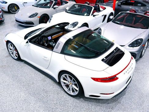 Used 2017 Porsche 911 Targa 4S AWD/4WD image 9
