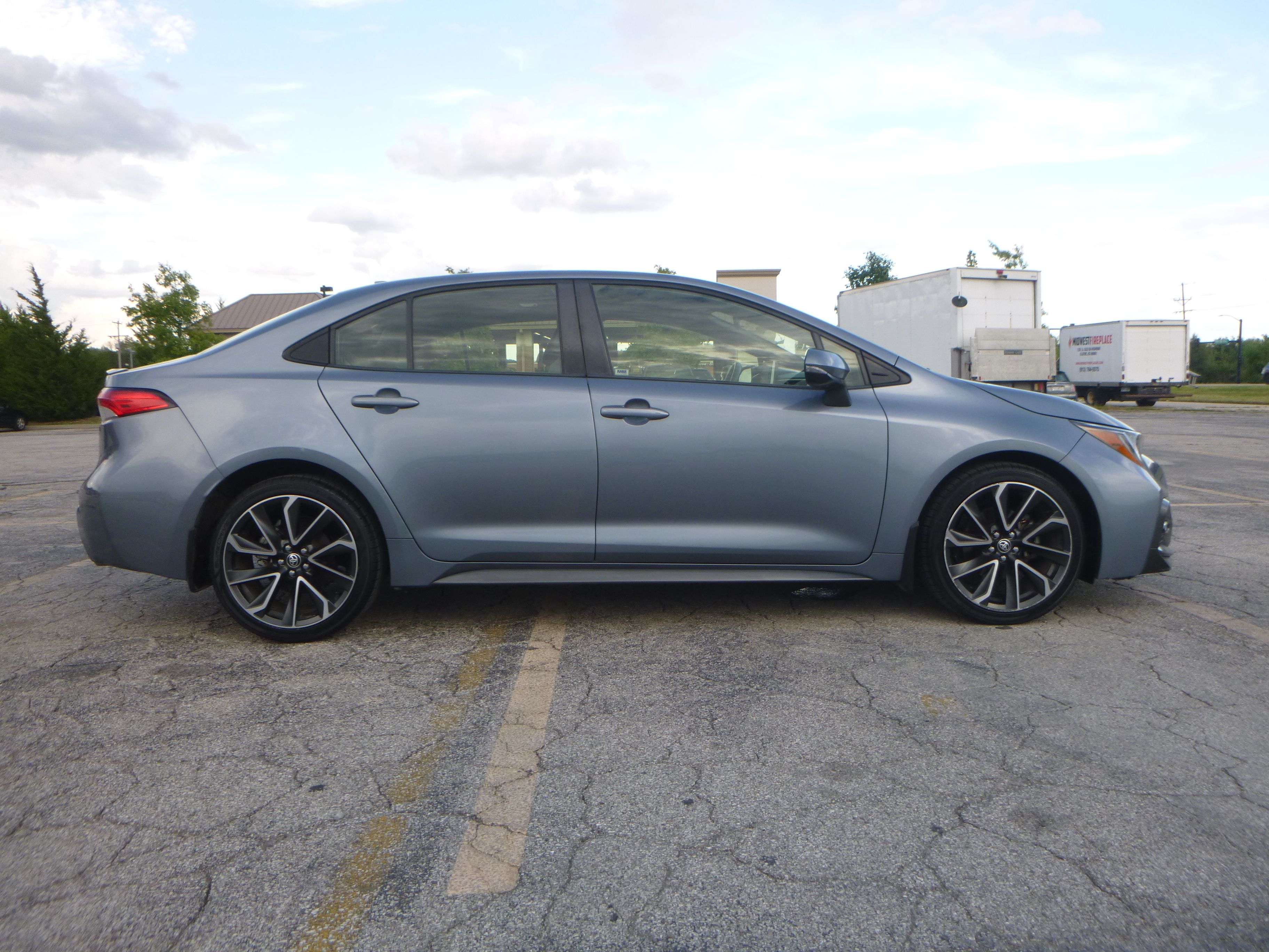 Used 2020 Toyota Corolla SE Sedan w/ Premium Package FWD image 5