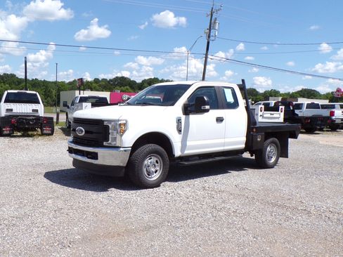 Used 2019 Ford F250 4x4 SuperCab Super Duty image 1