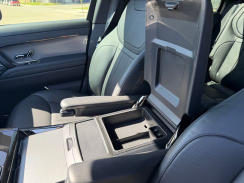 Used 2024 Land Rover Range Rover Sport Dynamic SE image 32