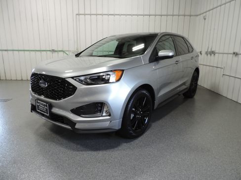 Used 2023 Ford Edge ST-Line image 1