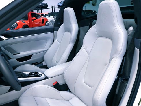 Used 2024 Porsche 911 Targa 4 GTS image 22