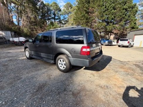 Used 2017 Ford Expedition EL XL image 5