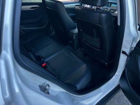 Used 2015 BMW X1 sDrive28i image 13